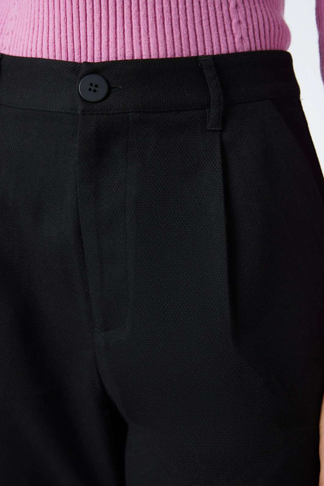 Briony Pant - Image 10