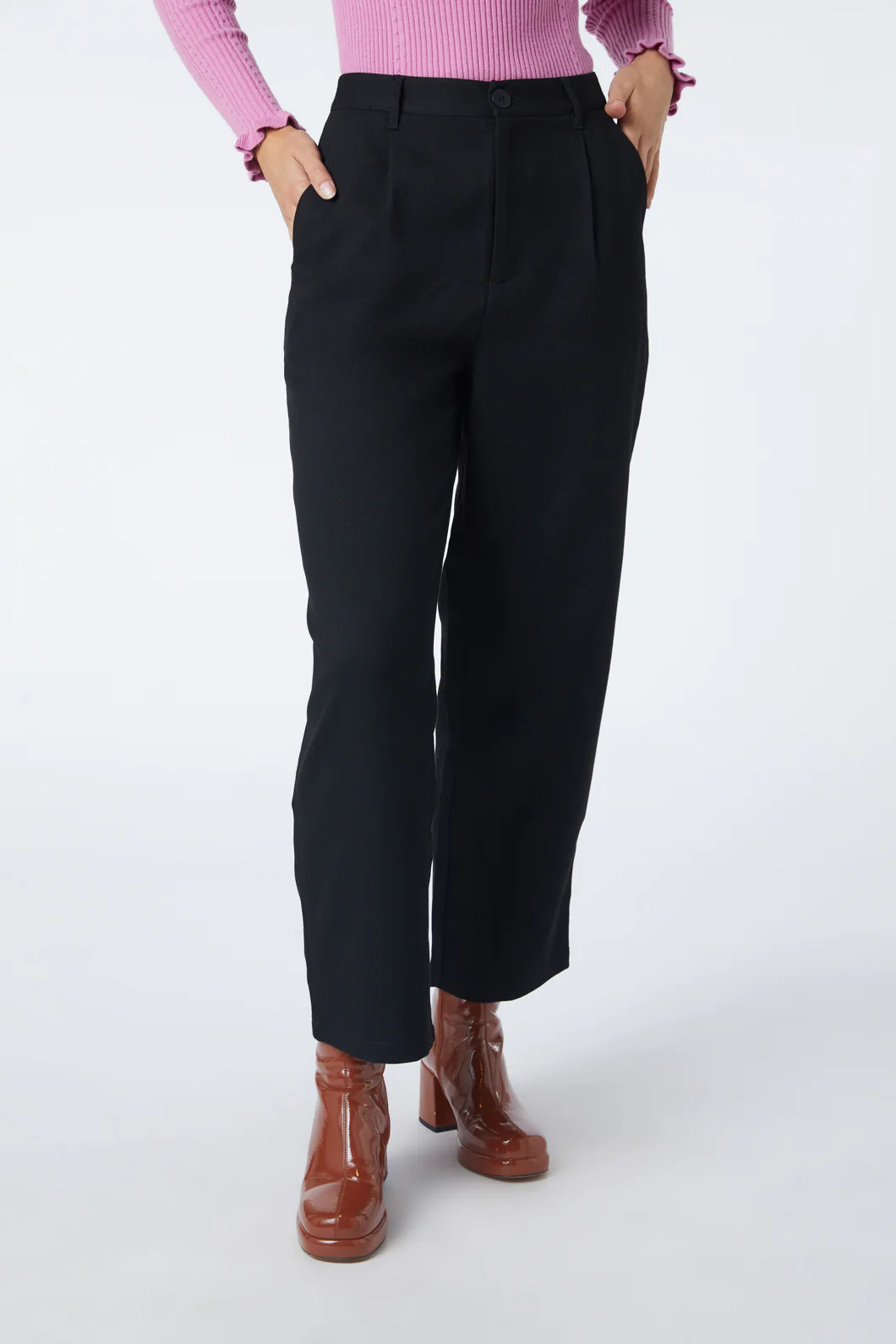 Briony Pant - Image 7