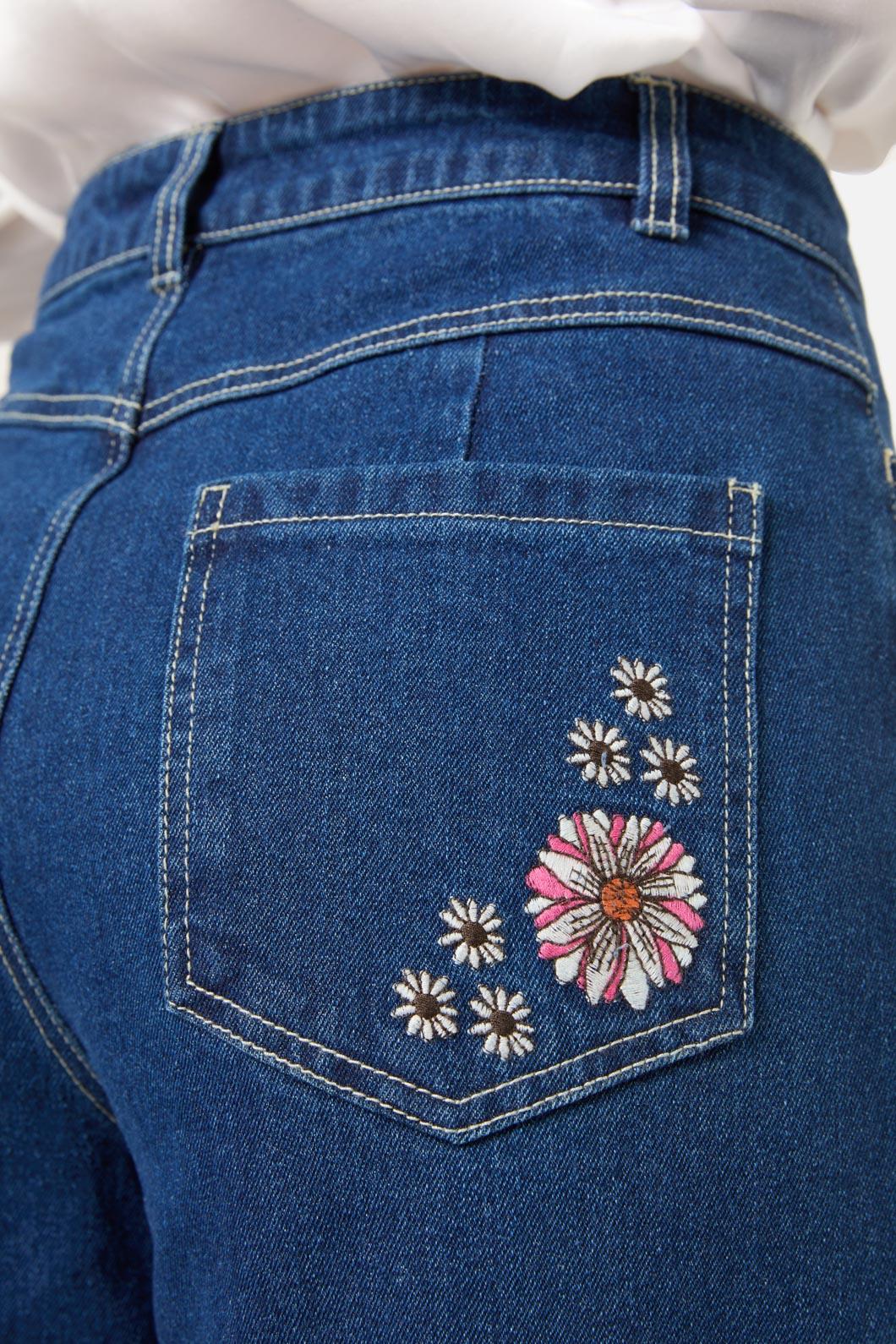 Viva Floral Embroidered Jean - Image 7